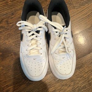 Nike Air Force 1’s -Boys 2.5